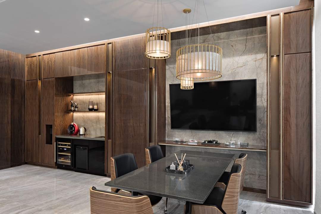 Design Interior Modern Livingroom Pantai Indah Kapuk - Jakarta Utara mewah luxury  sofa custom meja bundar solid surface Cabinet dan Wallpanel HPL Wood